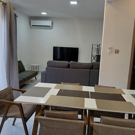 Anuya B1 Apartment Flic en Flac Exterior photo